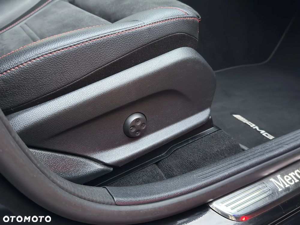 Mercedes-Benz GLC 220 d 4Matic 9G-TRONIC AMG Line Plus - 22