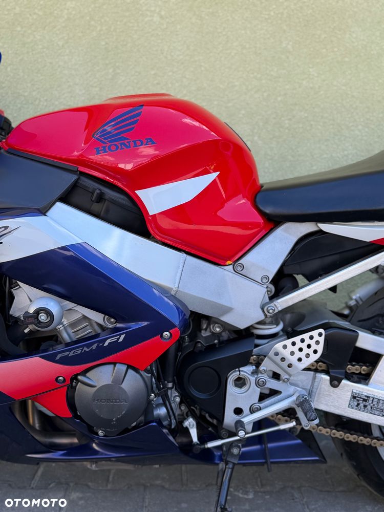Honda CBR - 26