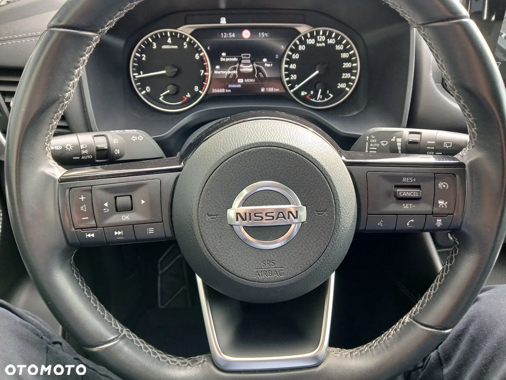 Nissan Qashqai 1.3 DIG-T N-Connecta EU6d - 10