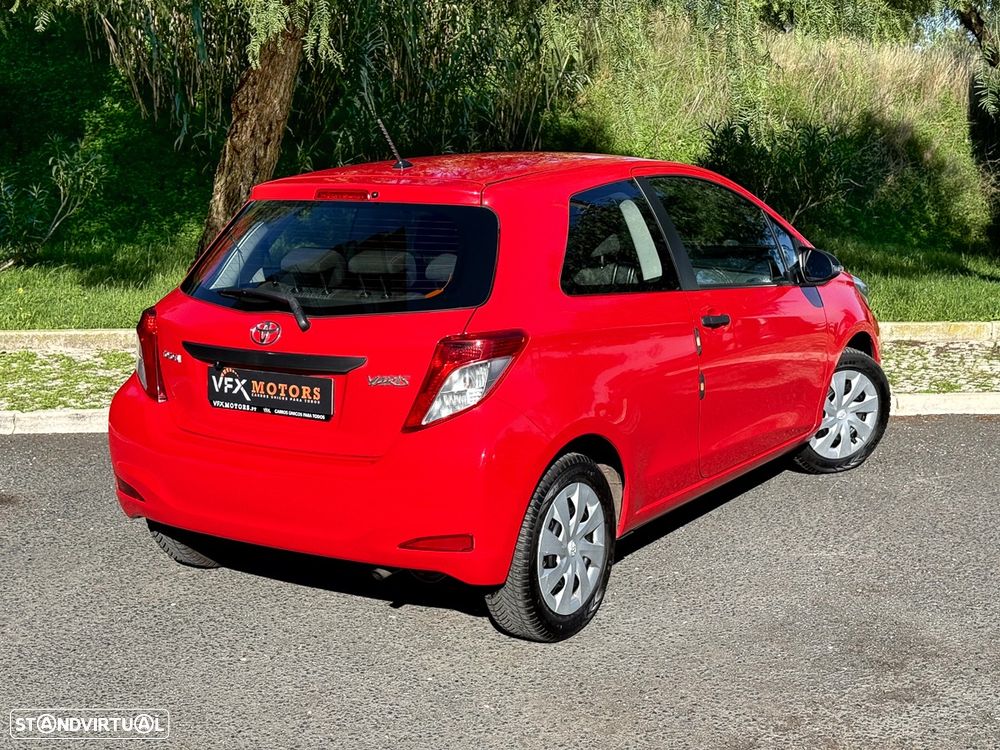 Toyota Yaris 1.0 VVT-i High Pack+NAVI - 3