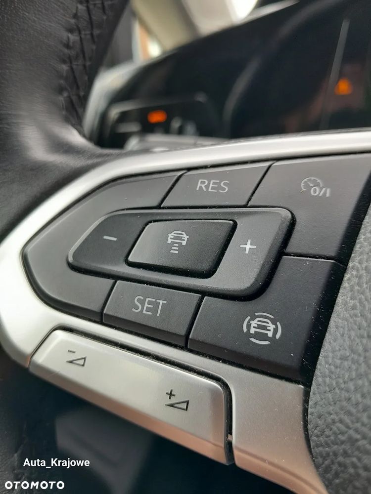 Volkswagen Golf VIII 2.0 TDI Life - 22