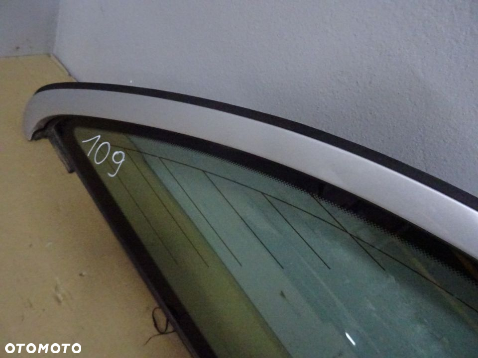 SZYBA KAROSERYJNA PRAWY TYŁ MERCEDES W203 KOMBI NR109 - 3
