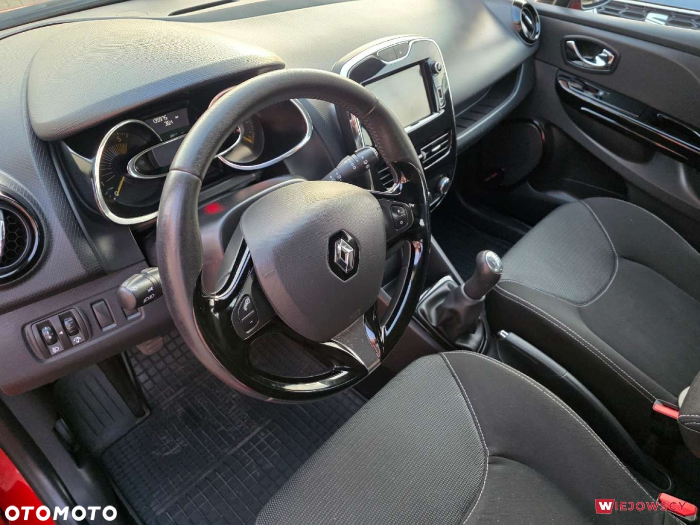 Renault Clio - 11