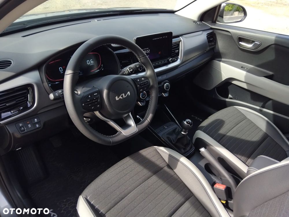 Kia Stonic 1.2 L - 22