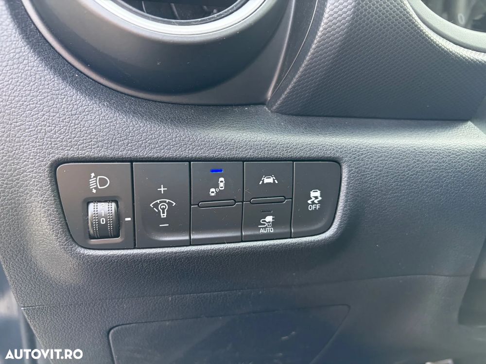 Hyundai KONA Business - 17