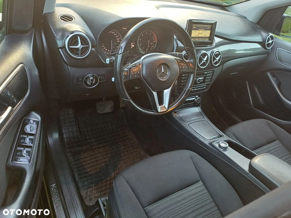 Mercedes-Benz Klasa B 250 7G-DCT SCORE - 9