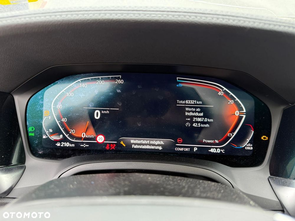 BMW Seria 3 330i xDrive - 11
