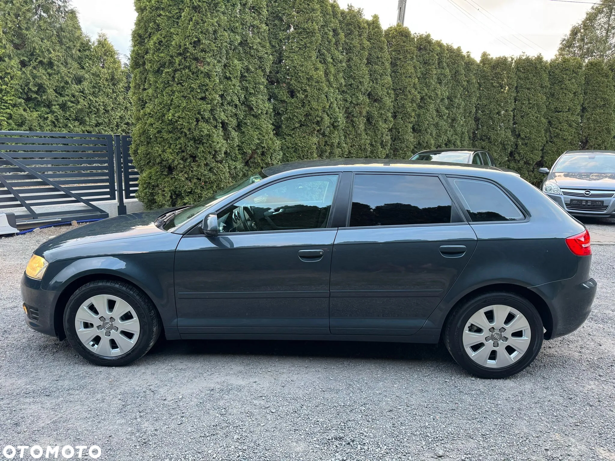 Audi A3 1.6 Sportback Attraction - 3
