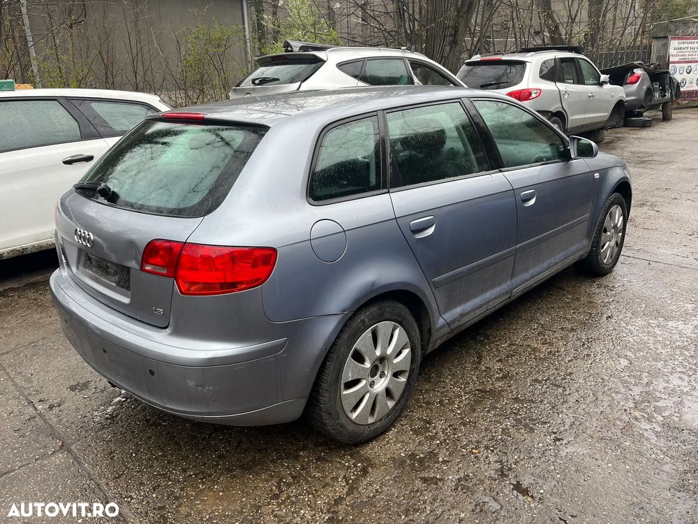 Dezmembrez Audi A3 8P facelift 4 usi gri LY7H 2006 1,6 FSI benzina cod BLP 85KW HBM - 11