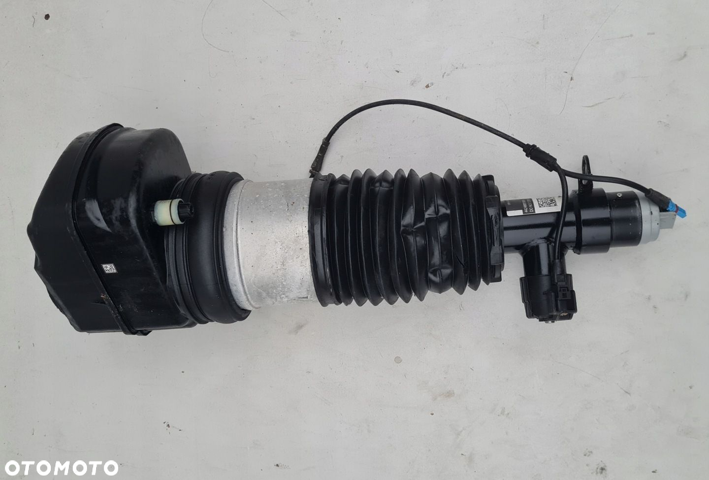 AMORTYZATOR PRZEDNI PRAWY BMW G70 G60 G71 4x4 XDRIVE - 4