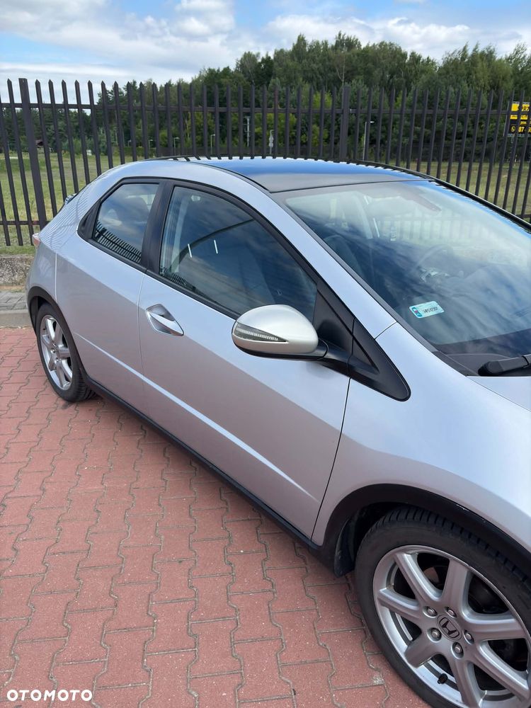 Honda Civic 1.8 Executive - 3