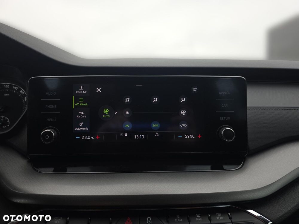 Skoda Octavia 2.0 TDI Ambition DSG - 23