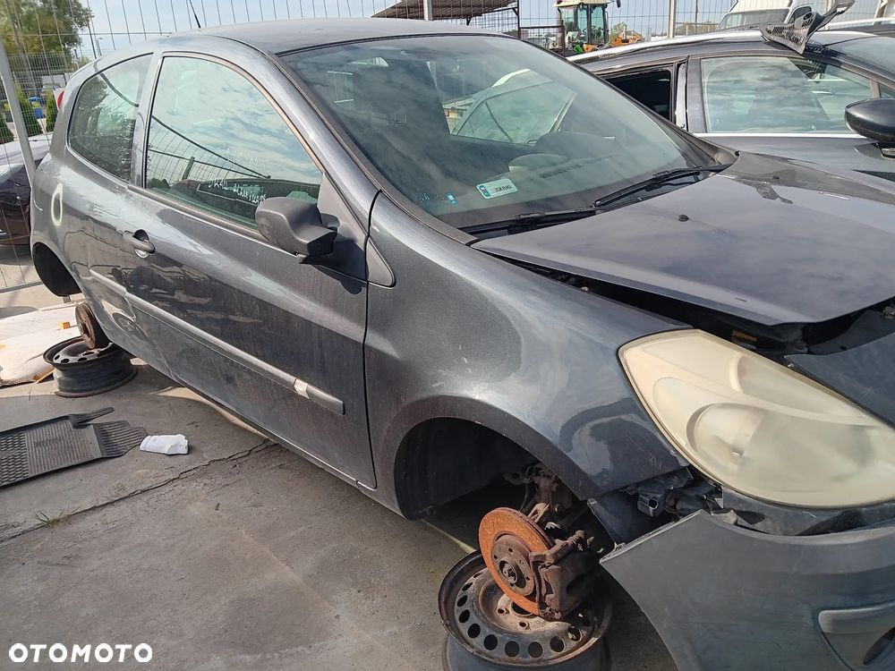 A007 / RENAULT CLIO III / NA CZĘŚCI - 2