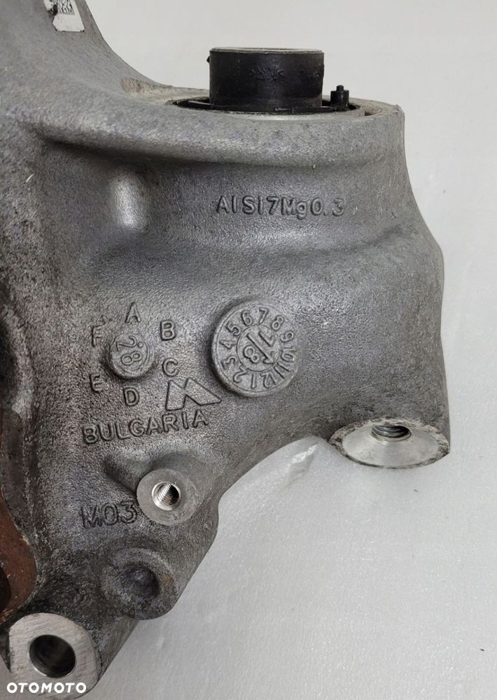 ZWROTNICA PIASTA TYŁ LEWA AUDI Q5 II 80A 2018- - 10