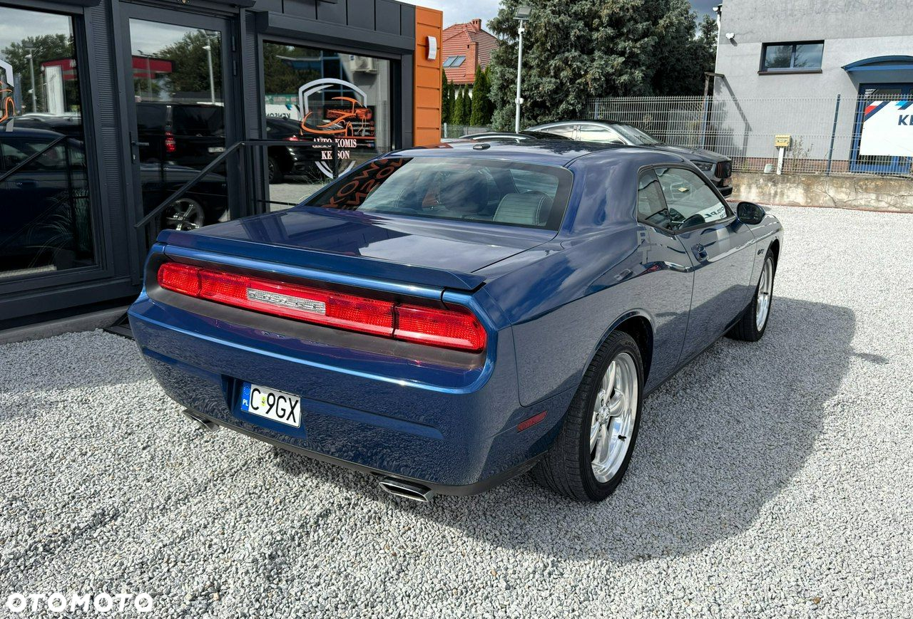Dodge Challenger - 3