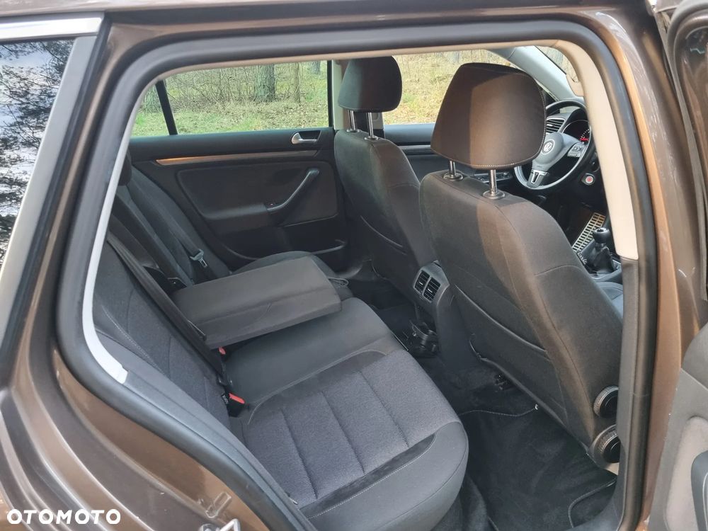 Volkswagen Golf 1.6 TDI DPF BlueMotion Technology Style - 20