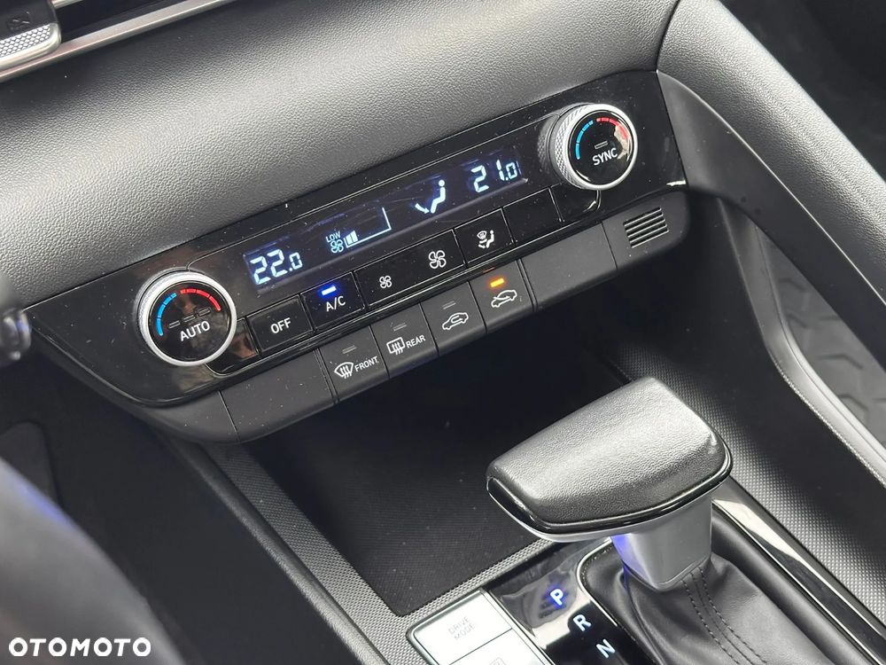 Hyundai Elantra 1.6 Modern CVT - 20