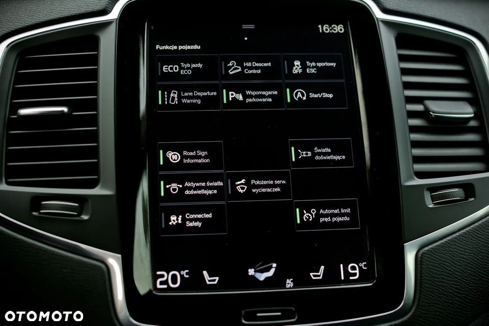 Volvo XC 90 D5 AWD Geartronic Momentum - 32