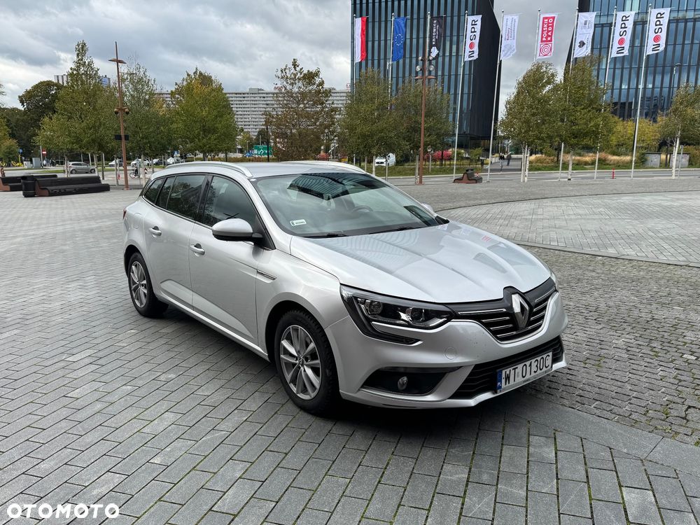 Renault Megane 1.5 Blue dCi Intens - 11
