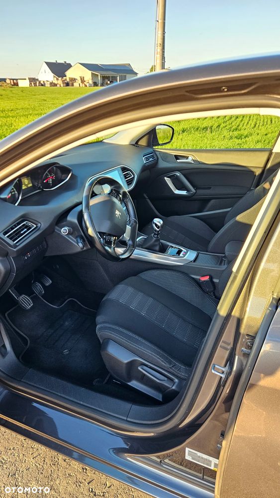 Peugeot 308 BlueHDi 120 Stop & Start Allure - 11