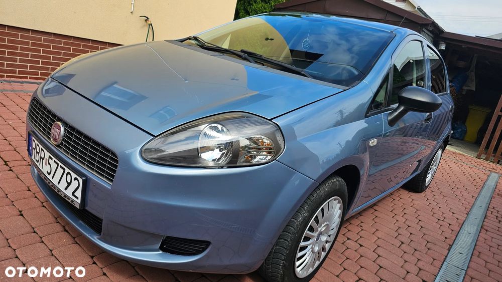 Fiat Grande Punto Actual 1.2 8V Estiva - 10