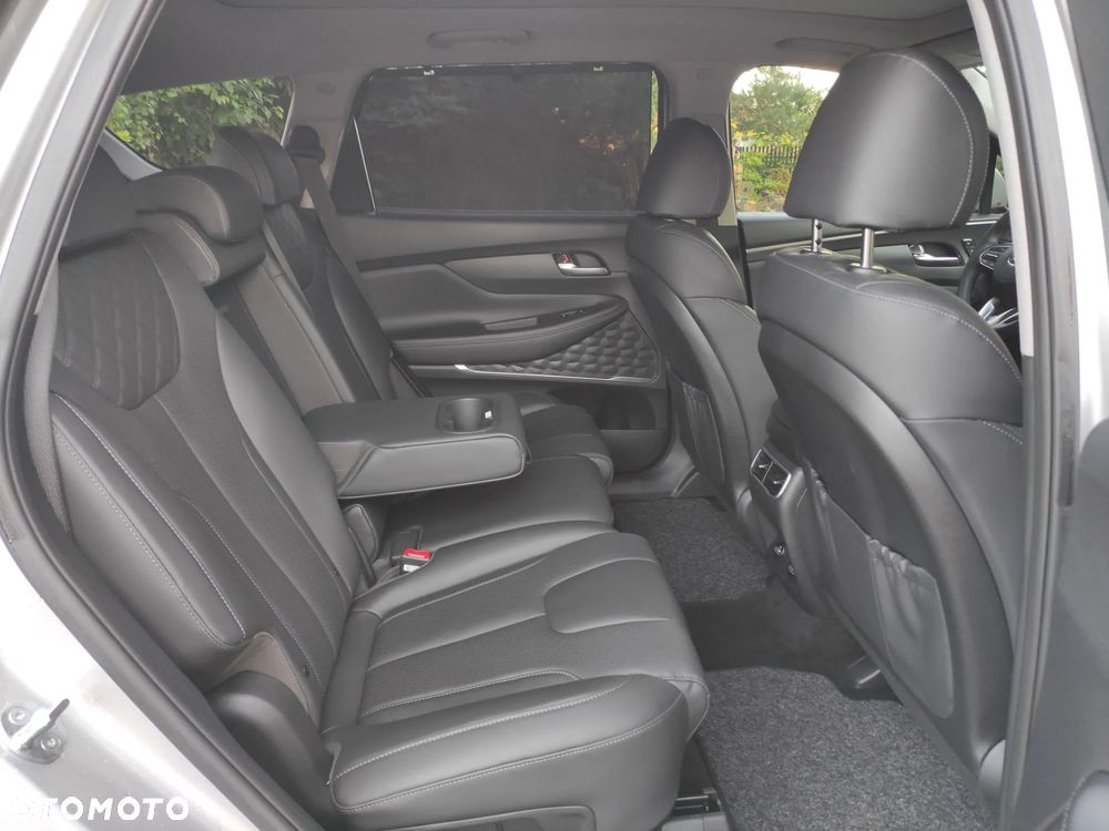 Hyundai Santa Fe 1.6 T-GDI HEV Platinum 4WD - 27