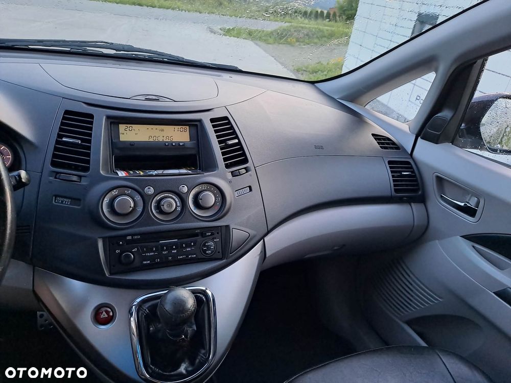 Mitsubishi Grandis 2.0 DID Intense - 6