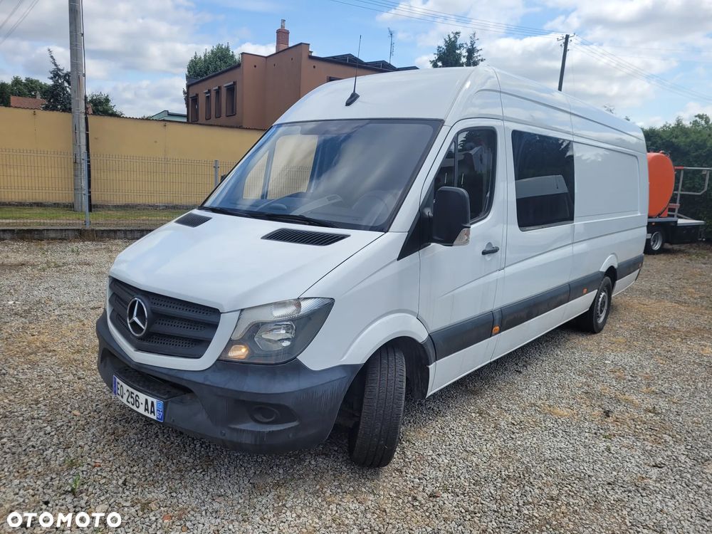 Mercedes-Benz Sprinter - 2