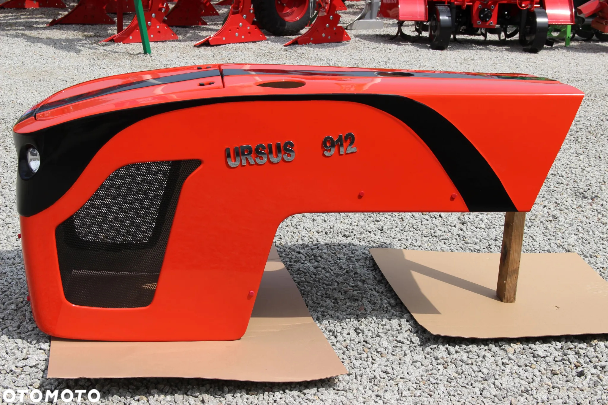 Maska z tworzywa ursus zetor 914, 385, 8011, 912,1614 nowość - 3