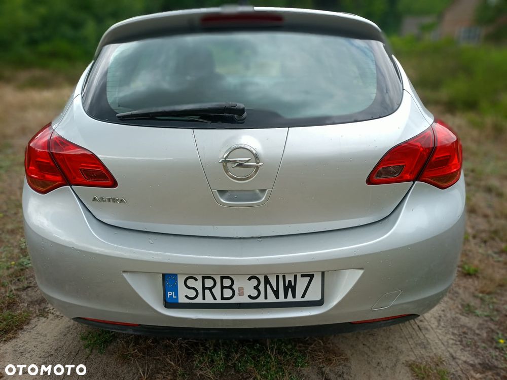 Opel Astra 1.6 Cosmo - 2