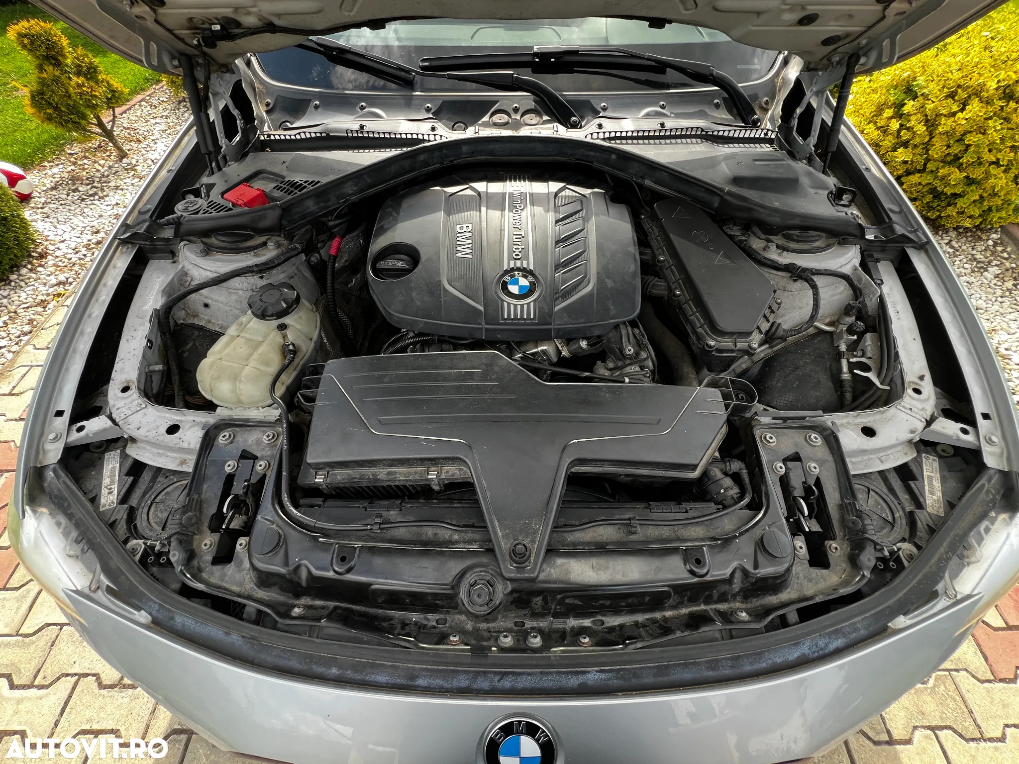 BMW Seria 3 318d Touring - 34