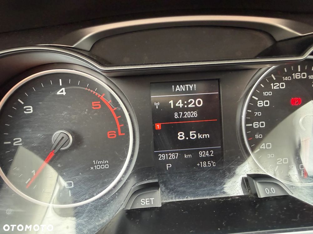 Audi A4 Avant 2.0 TDI DPF quattro S tronic Attraction - 6