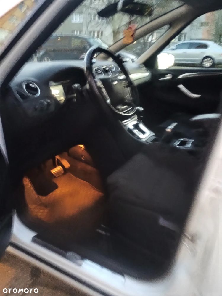 Ford S-Max 2.0 TDCi DPF Titanium - 8