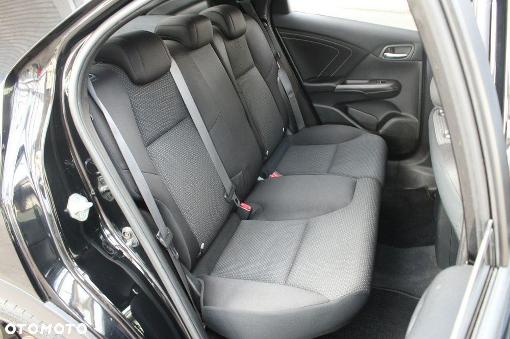 Honda Civic 1.8 i-VTEC Sport - 13