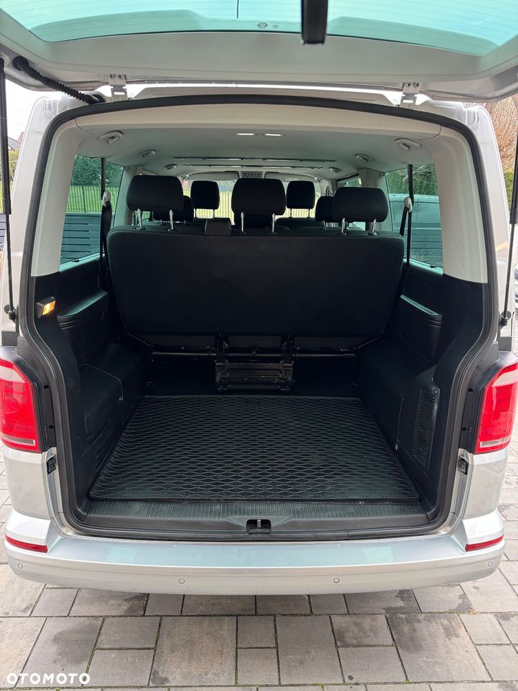 Volkswagen Caravelle 2.0 TDI L2 Comfortline DSG - 9