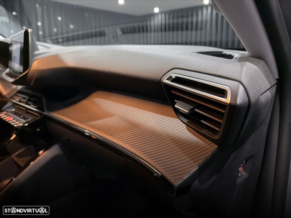 Peugeot 2008 1.2 PureTech Active Pack - 27