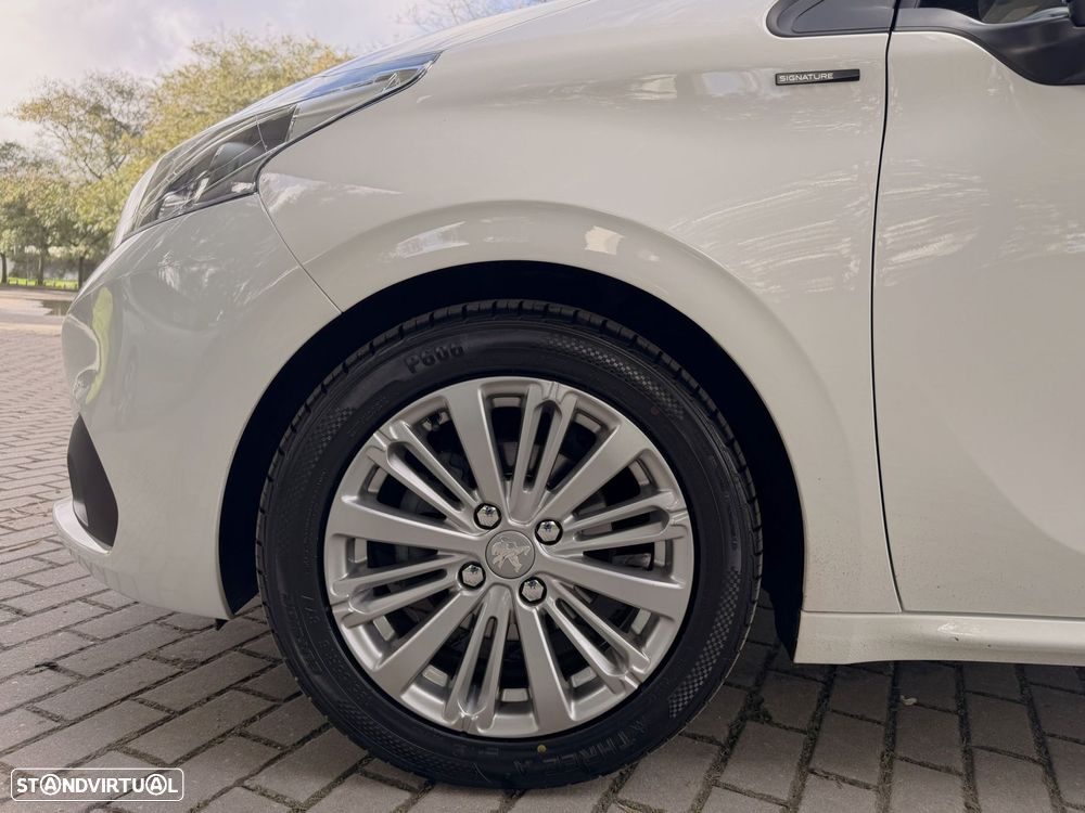 Peugeot 208 1.5 BlueHDi Signature - 47
