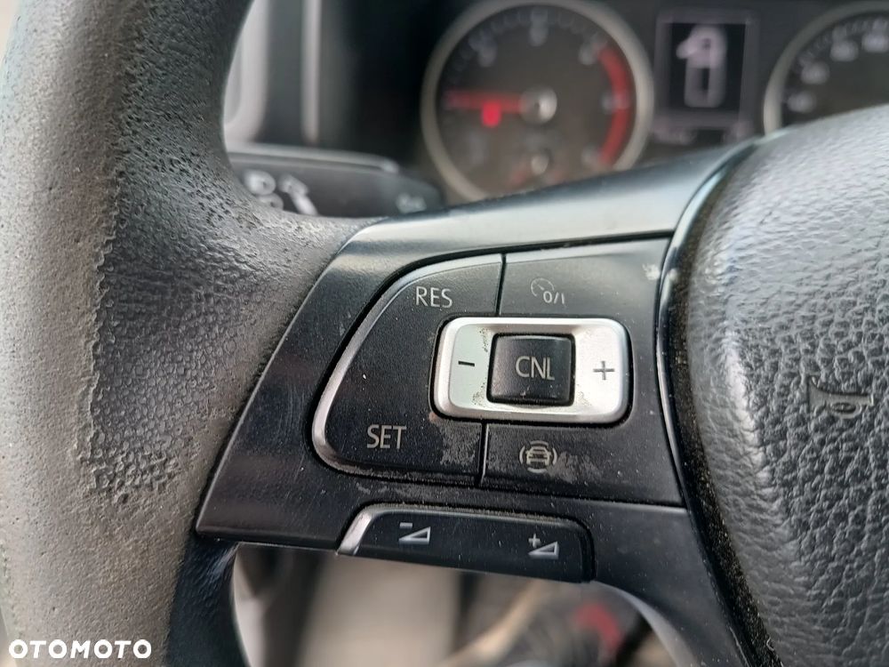 Volkswagen Crafter KONTENER+ winda ZEPRO (750kg) 2.0 TDI diesel 177kM automat 2019 rok bogate wyposażenie-WEBASTO, KAMERA COFANIA, KLIMA, STAN BARDZO DOBRY! - 17
