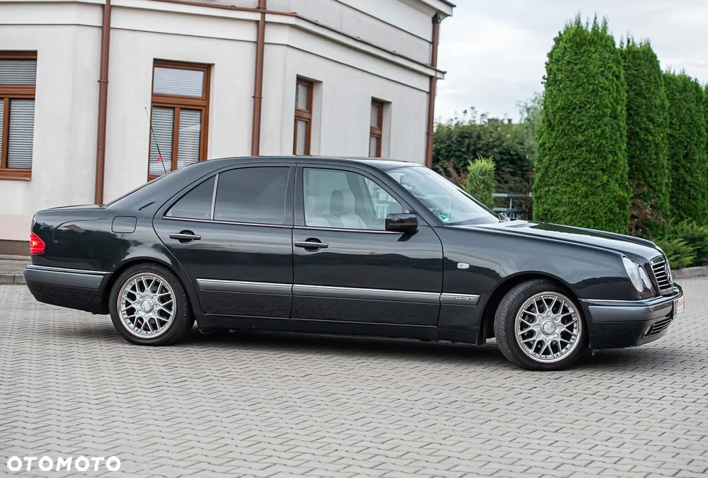 Mercedes-Benz Klasa E - 10