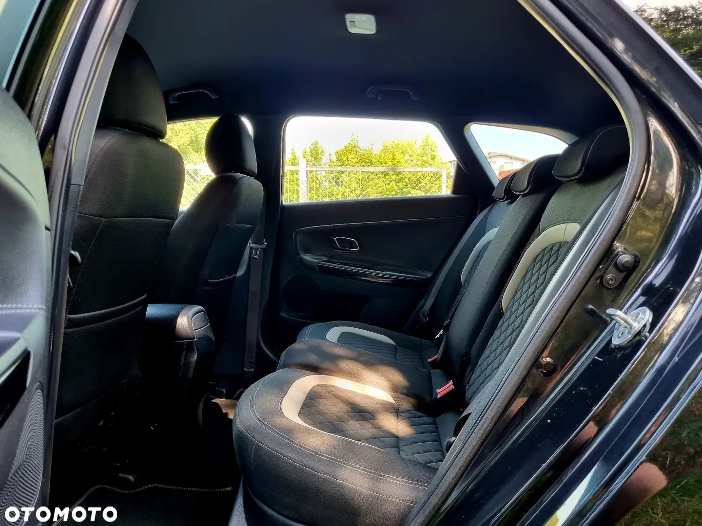 Kia Ceed 1.6 CRDi 136 DCT ISG GT Line - 11