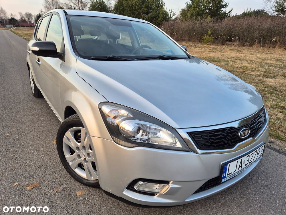 Kia Ceed 1.6 CRDi Spirit - 4