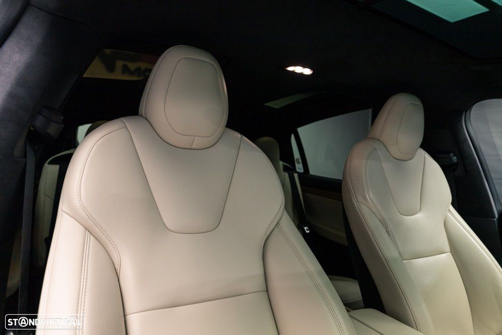 Tesla Model X 100 kWh Long Range AWD - 23