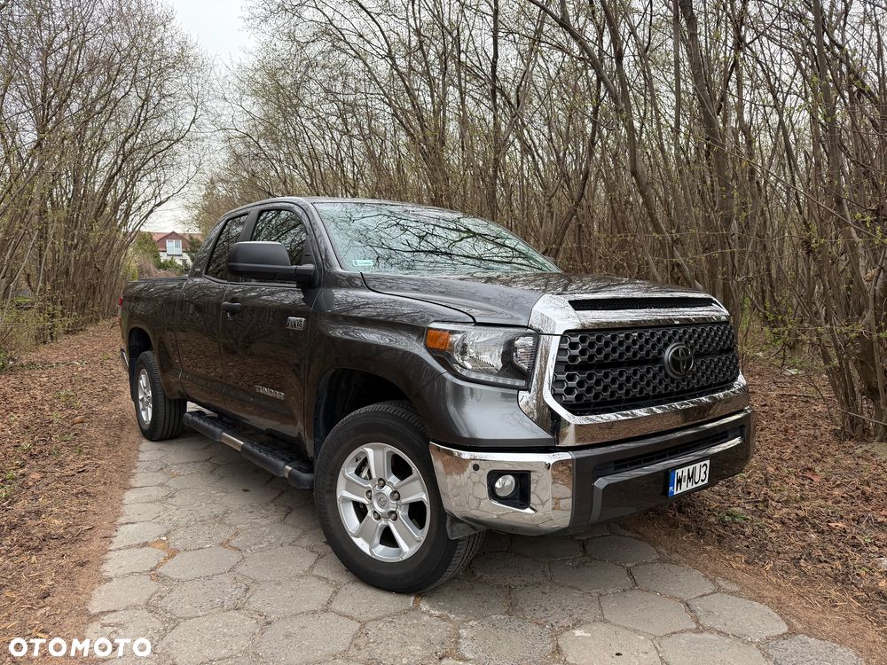Toyota Tundra - 1