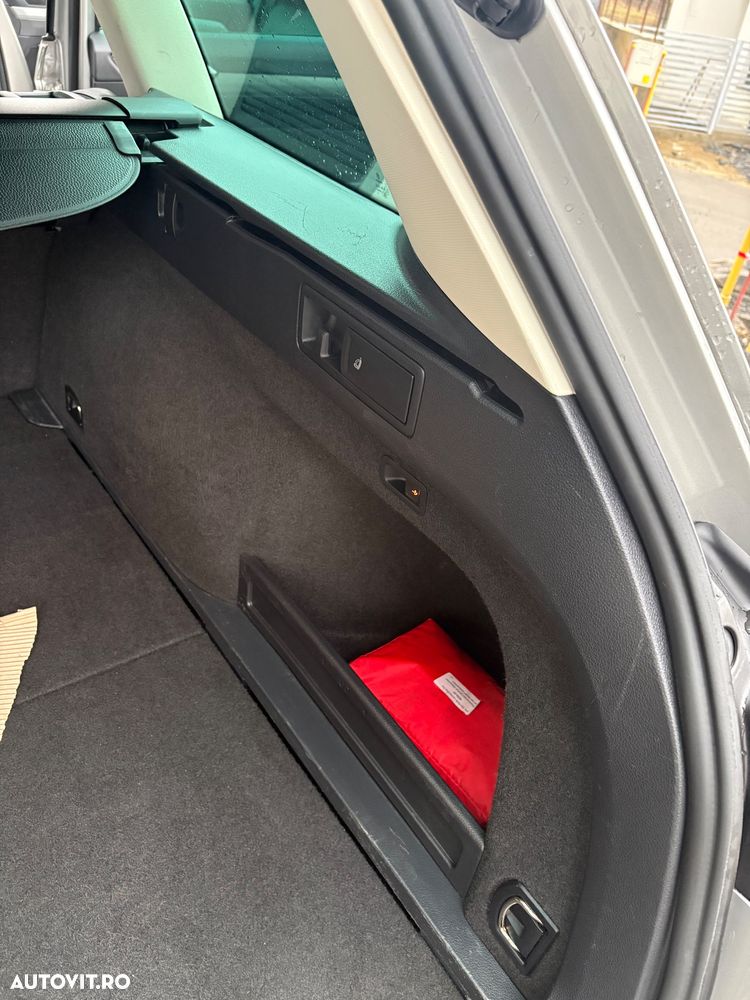 Volkswagen Passat 2.0 TDI DSG (BlueMotion Technology) Comfortline - 11