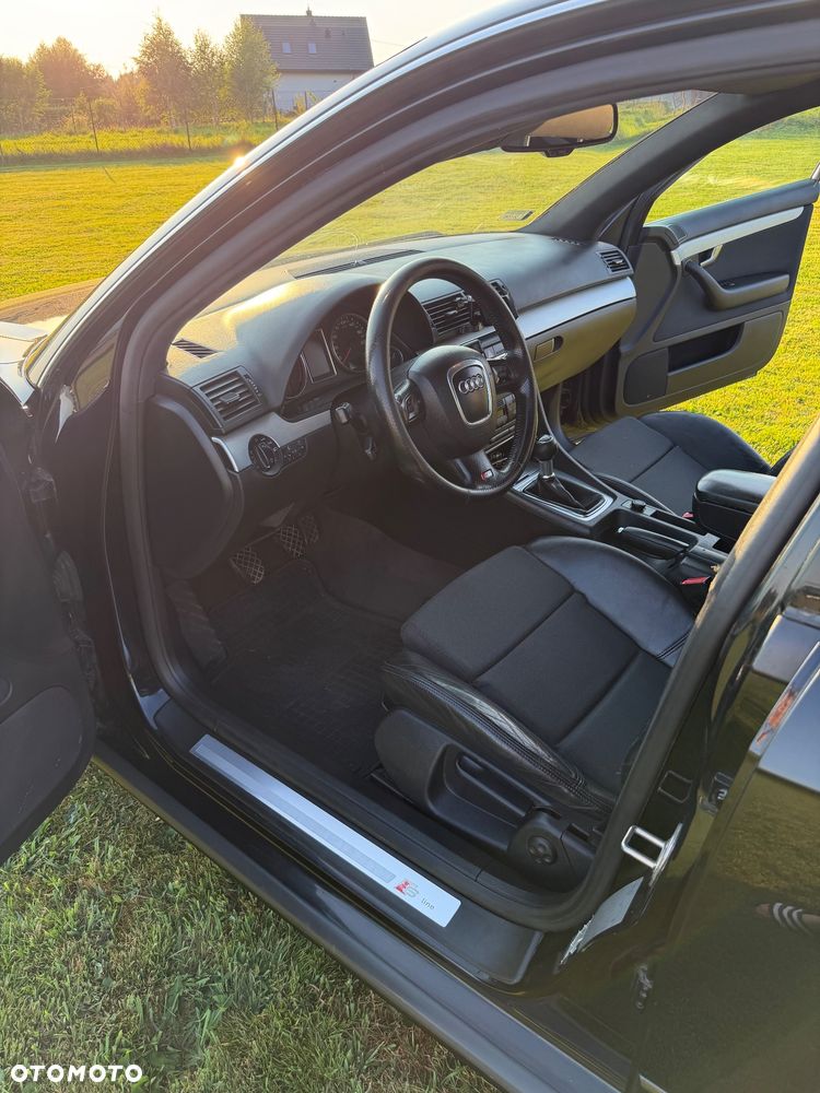 Audi A4 Avant 2.0 TDI - 10