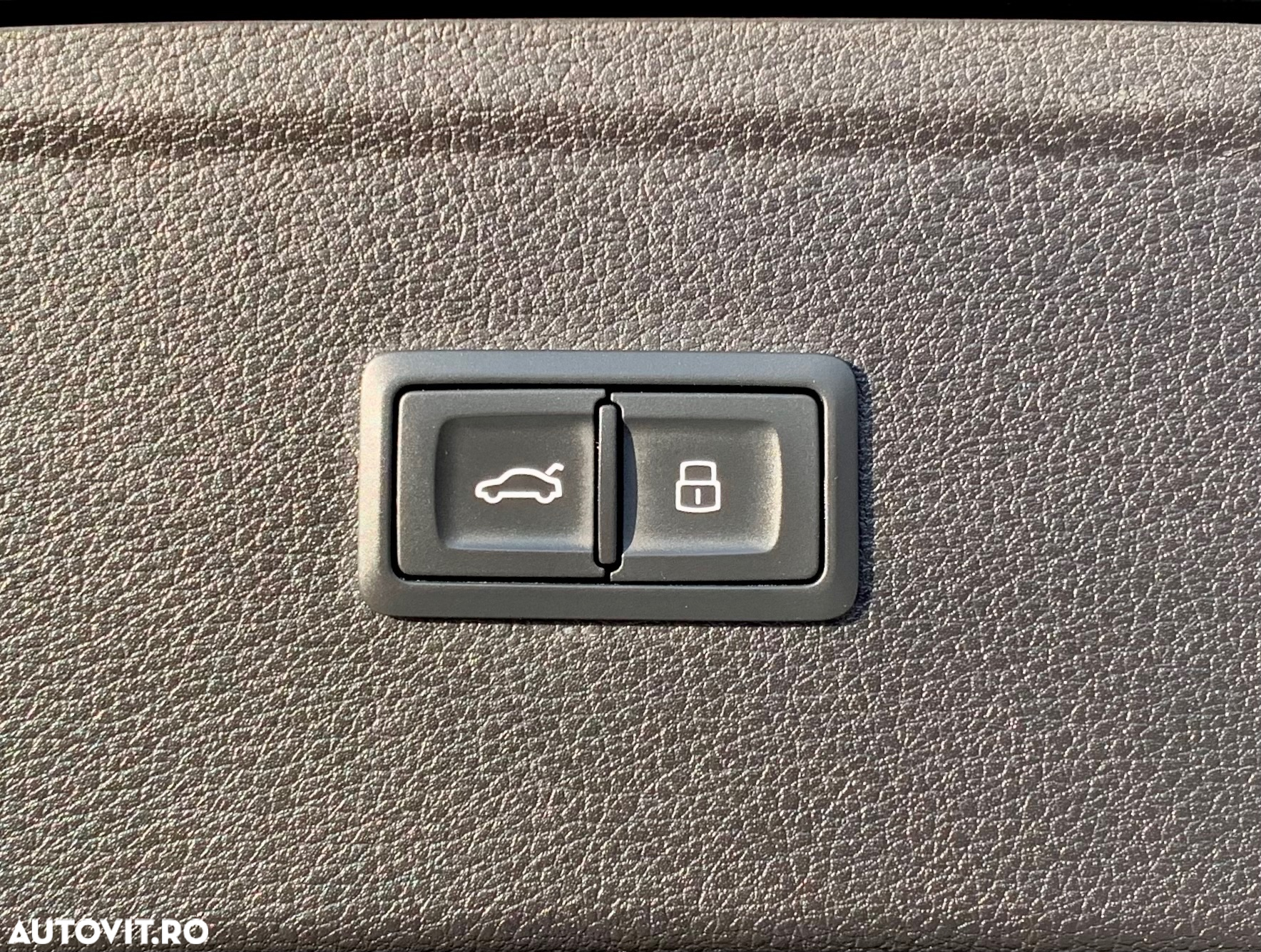 Audi Q5 2.0 40 TDI quattro S tronic Design - 11