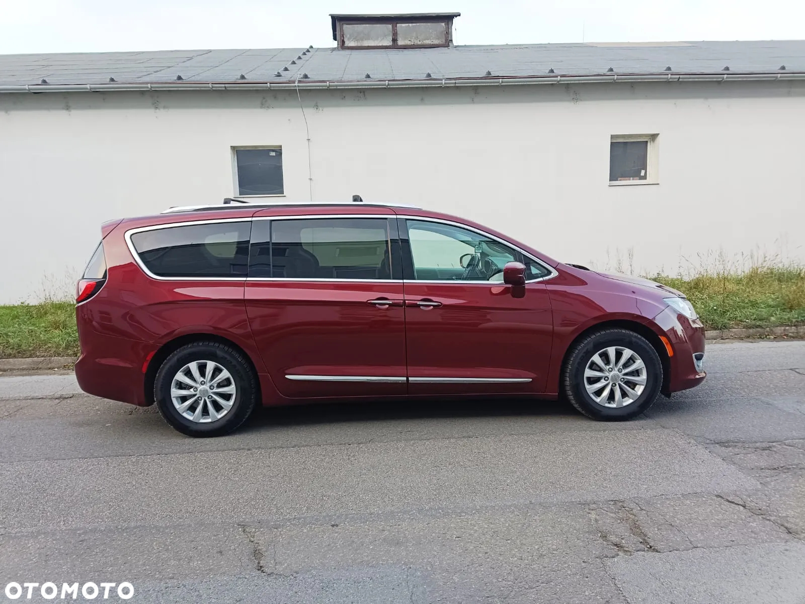 Chrysler Pacifica - 3
