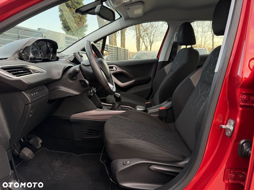 Peugeot 2008 - 9