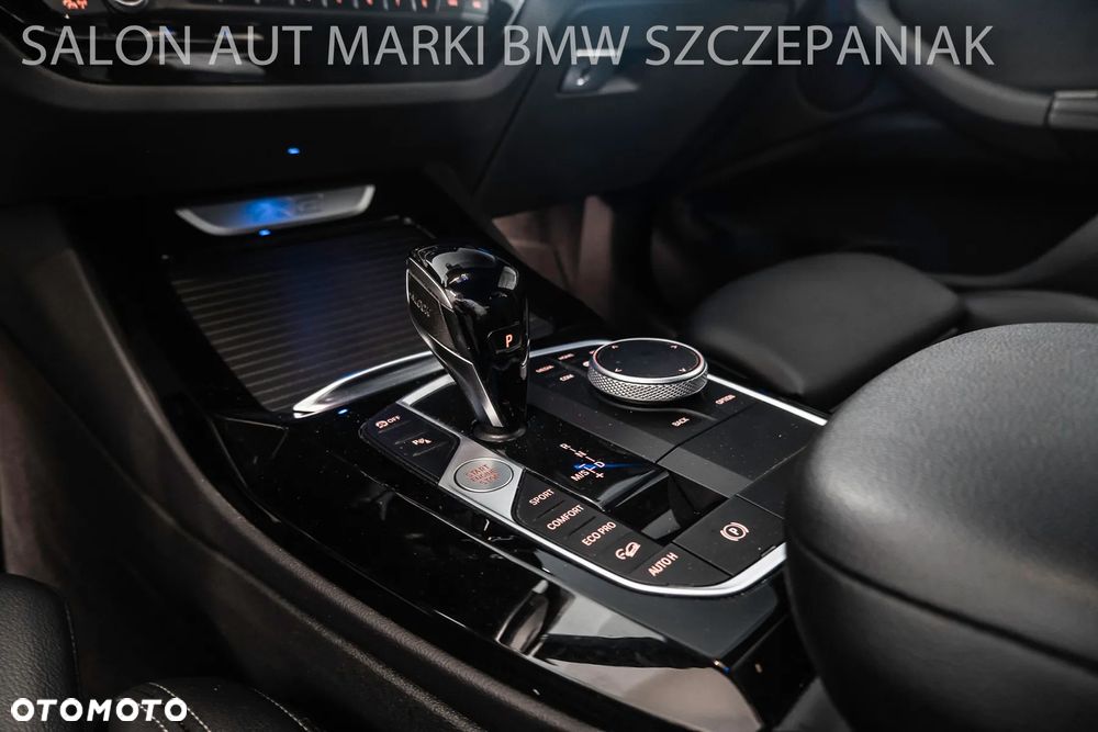 BMW X3 xDrive30d Advantage - 22