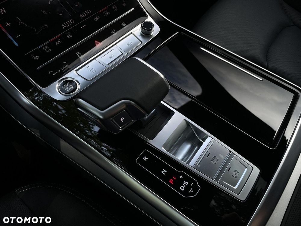 Audi Q8 - 18